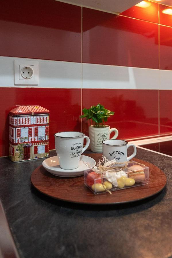 Nadia'S Boutique Apartment, Афины Экстерьер фото